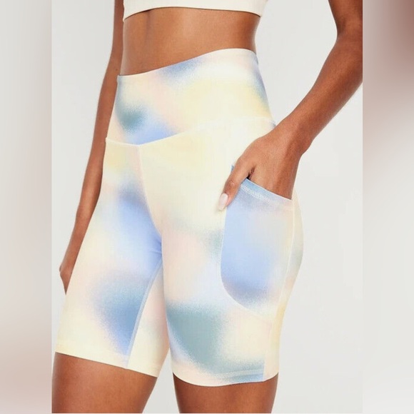 Old Navy High Rise PowerSoft Biker Shorts - Picture 3 of 8